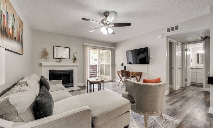 Irving Apartment | 25% OFF New 1BD - Pool - DFW South -183/161 - Irving I0Nine