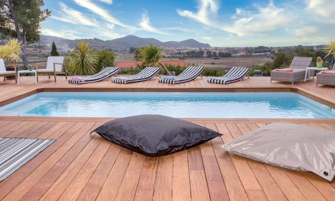 La Cadiere-d'Azur Villa | 250m2 villa with 4 bedrooms, panoramic sea and vineyard view, with football pitch