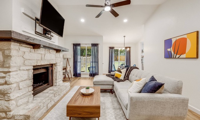 McNeil House | 2B/2B Fully Furnished w/Fenced Yard by Domain ATX