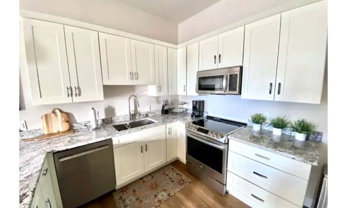 Castle Rock House | 2Bdrm Cozy and Comfortable Castle Rock Gem