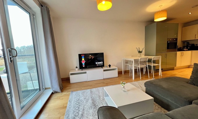Dartford Apartment | 2bed/2baths/spacious Flat Dartford/Smart Tv/Wifi