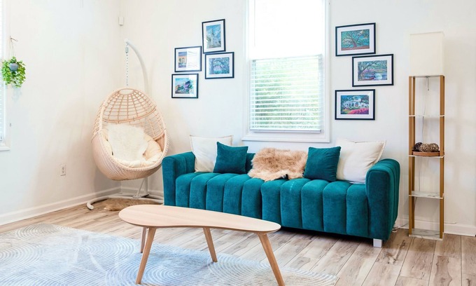 Thunderbolt Apartment | 2BR Boho Chic Duplex, Savannah ・Near Tybee Island!