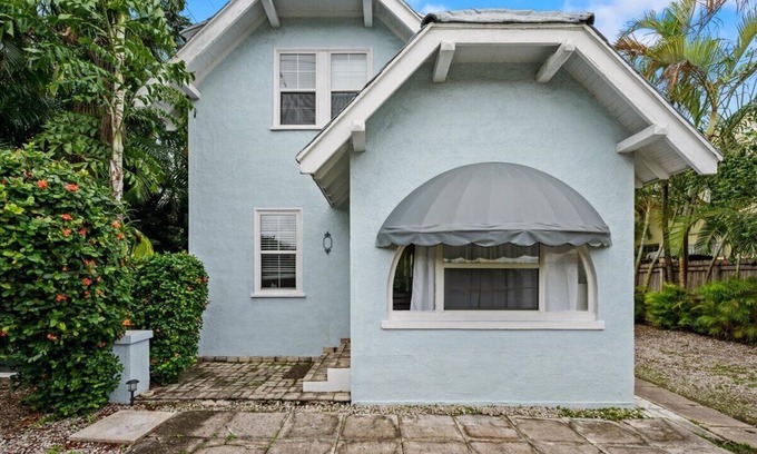 Palm Beach House | 3/2 Ocean Breeze Escape Located on Palm Beach Island