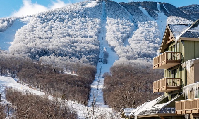Stowe Area Condo | 3 BDR Ski in/Ski Out Stunning MT Mansfield Views. MOUNTAIN GOLF COURSE ACCESS!