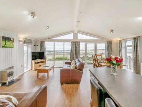 St. Andrews House | 3 Bed in St Andrews 88420