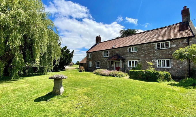Compton Martin Cottage | 3 bedroom accommodation in Winford, near Cheddar