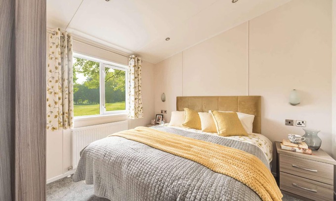 Newton Stewart Ski Chalet | 3 bedroom accommodation in Glenluce, Newton Stewart
