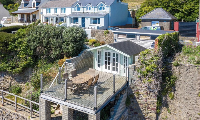 Llanstadwell Cottage | 3 bedroom accommodation in Milford Haven