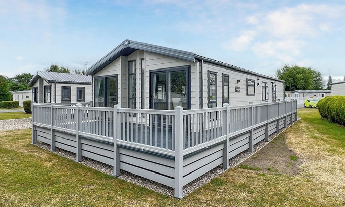 Chester Ski Chalet | 3 bedroom accommodation in Chester