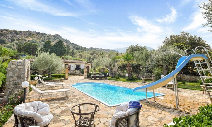 Termini Imerese House | 3 bedroom amazing home in Trabia