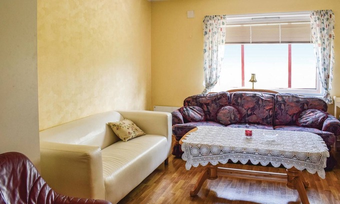 Giske Apartment | 3 bedroom awesome apartment in Giske