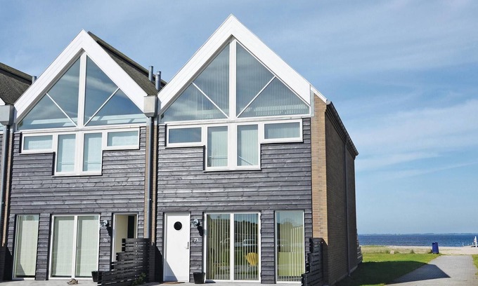 Assens House | 3 bedroom beach front home in Assens