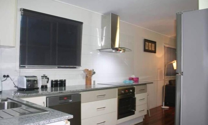 Redland Bay House | 3 Bedroom beach style House near the Bay