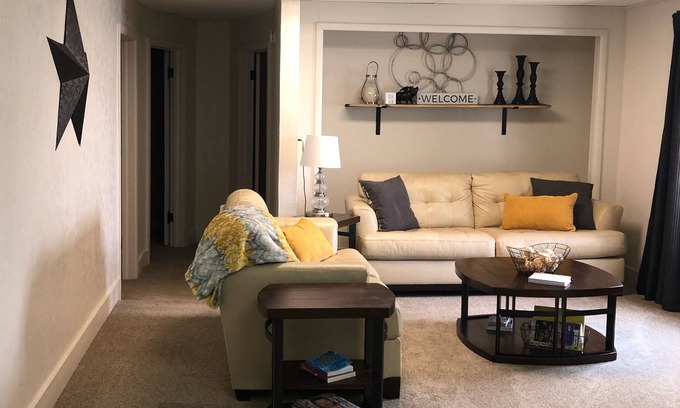 Fairfield Apartment | 3 Bedroom Central Avenue Apartment