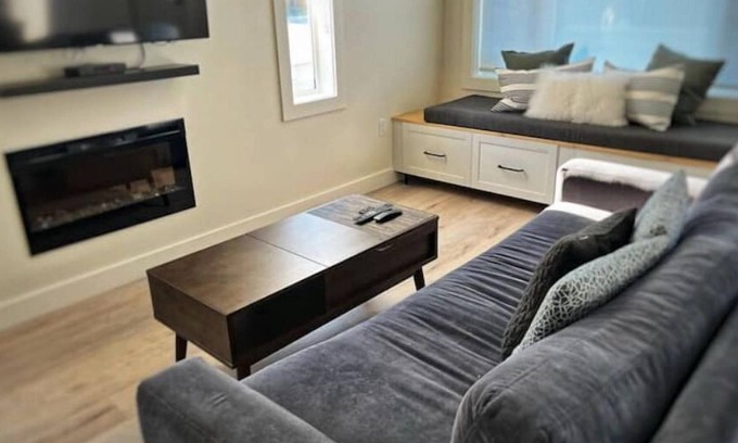 Okanagan-Similkameen Villa | 3 Bedroom, half duplex