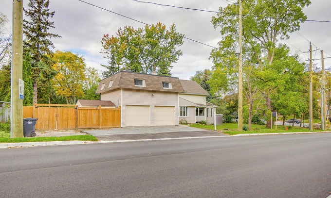 Brampton House | 3 Bedroom House Brampton Toronto Canada