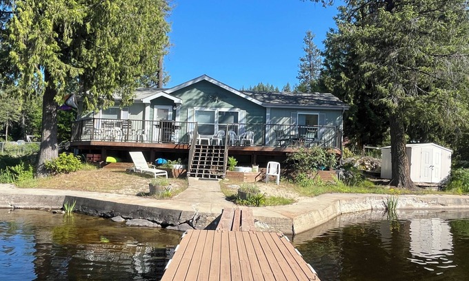 Newport Cabin | 3-bedroom lakefront cabin with WiFi, AC and a private dock. Bring the family!