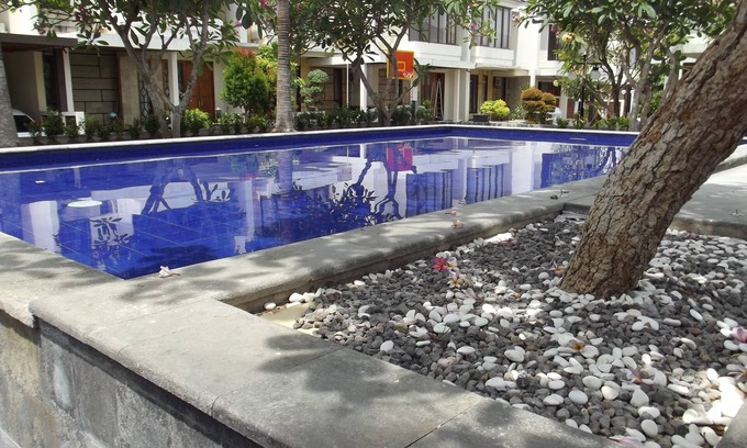 Baturetno House | 3 BR House with Pool Near KidsFun Jogja