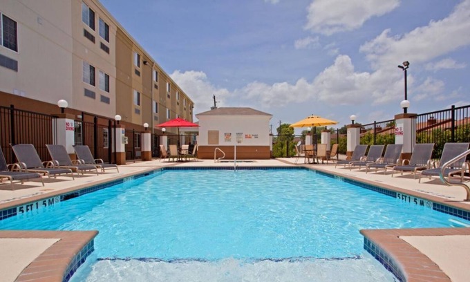 Westchase House | 3 Lovely Units, Kitchen, Near Attractions, Pool