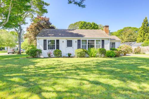 South Yarmouth House | 3 Mi to Beaches South Yarmouth Gem with Game Room