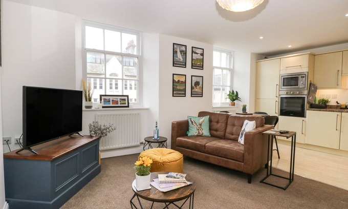 Kendal Cottage | 3 OLD PHARMACY COURT, family friendly in Kendal