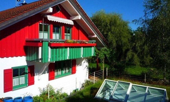 Esseratsweiler Apartment | 3-room apartment in the countryside, near east. Lake Constance