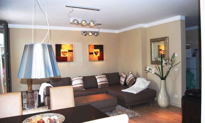 Wenningstedt-Braderup Apartment | 3-room designer apartment from 2010, South-westbalcony, WLAN, 2 bedrooms