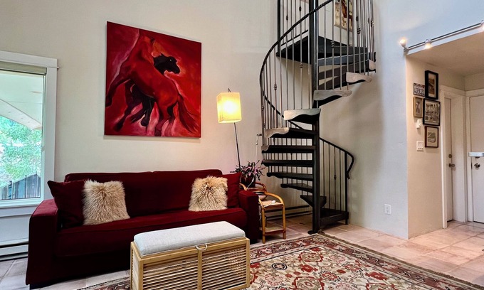 Telluride Condo | 30 Ngt. Minimum, In Telluride, Penthouse 830 sf. 1 BR + Large Loft, Lift Close.