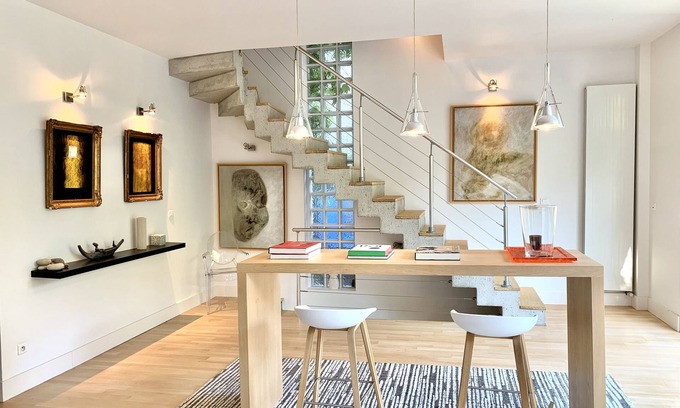 Tours House | 300 m2 family home with garden and swimming pool, in the center of Tours