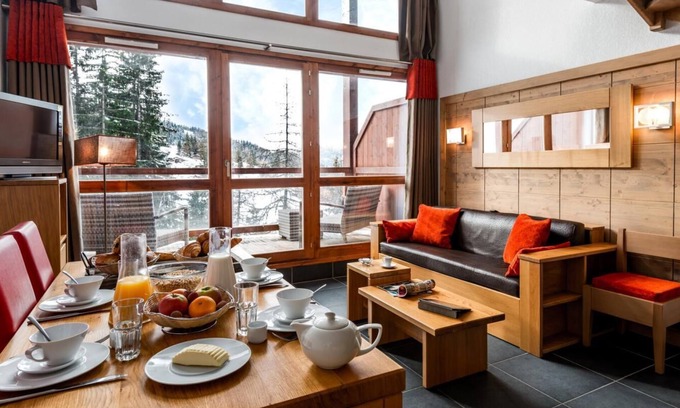 Arc-1600 Apartment | 300m from resort center, fitness, swimming pool, sauna, hammam, terrace, balcony, tv, ski locker