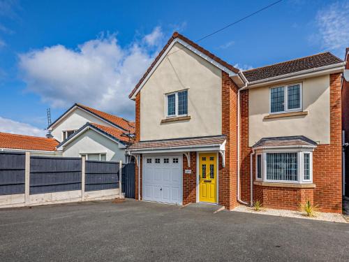 Tywyn House | 4 Bed in Llandudno 89703