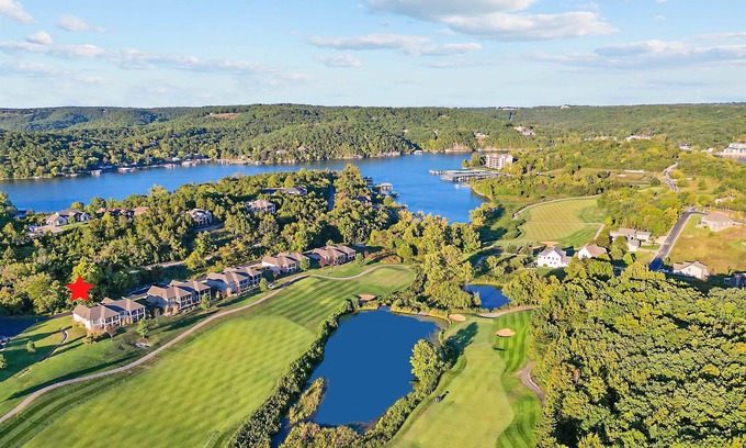 Camdenton House | 4 Bedroom/3 Bath Home on Fairway at Old Kinderhook Golf Resort + Next to Pool!