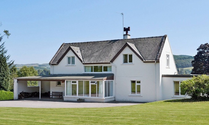 Gatehouse-of-Fleet Cottage | 4 bedroom accommodation in Gatehouse of Fleet, Kirkcudbright