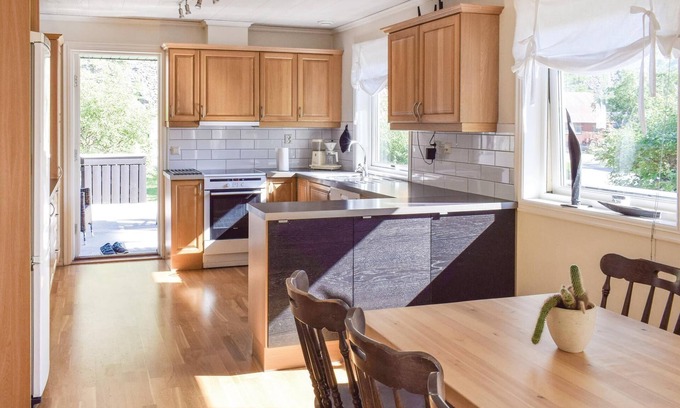 Gjesdal House | 4 bedroom accommodation in Dirdal