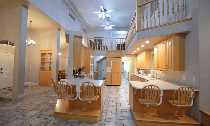 Page House | 4 Bedroom Home by Lake Powell, Antelope Canyon and Horseshoe Bend with Pool!