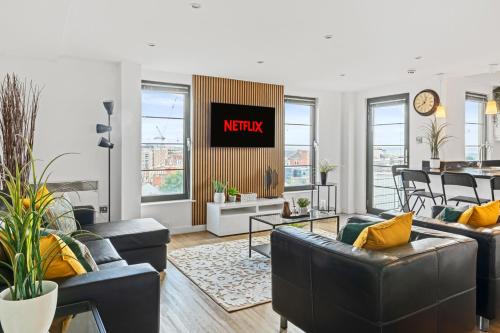 Nottingham Apartment | 4 Bedroom Penthouse and Free Parking