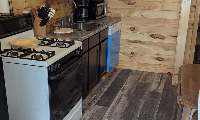 South Rutland House | #4 - Cozy private unit near Salmon River, and Tug Hill ATV/snowmobile trails.