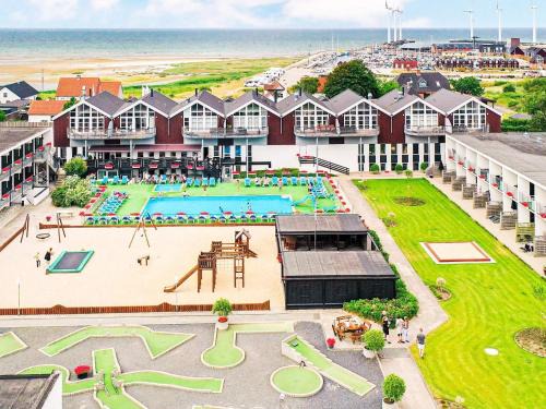 Bønnerup Strand Apartment | 4 person holiday home on holiday park in Glesborg