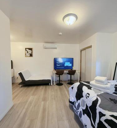 San Gabriel House | 426后院小屋