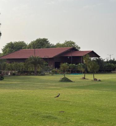 South West House | 4BHK Greenwood Farm And Lawn -Bijwasan I Delhi-Gurgaon Border