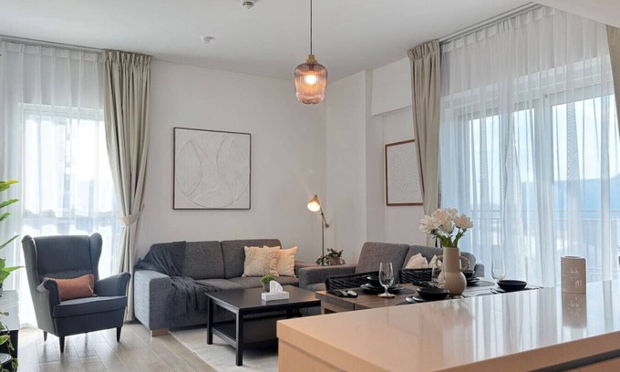 Abu Dhabi Apartment | 4BR Apt Water's Edge: Cozy Comfort & Modern Design