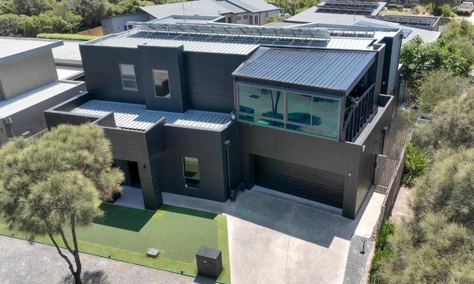 Torquay House | 4CHP The Sands