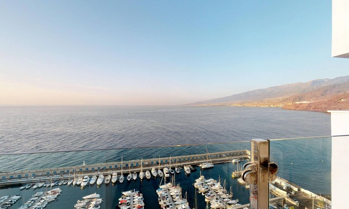 Radazul Apartment | 5 ★ APARTMENT & SERVICE OCEAN VIEW & FREE PARKING!