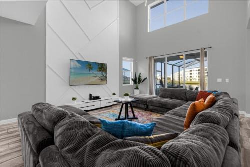Kissimmee House | 5 Bedroom 5 Bathroom Storey Lake 4735Kc