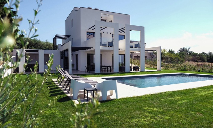 Partinico Villa | 5 Bedroom Villa in Partinico