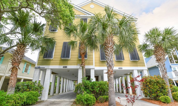 Surfside Beach House | 5 BR Beach House in Surfside Beach with Private Pool! C-Batical