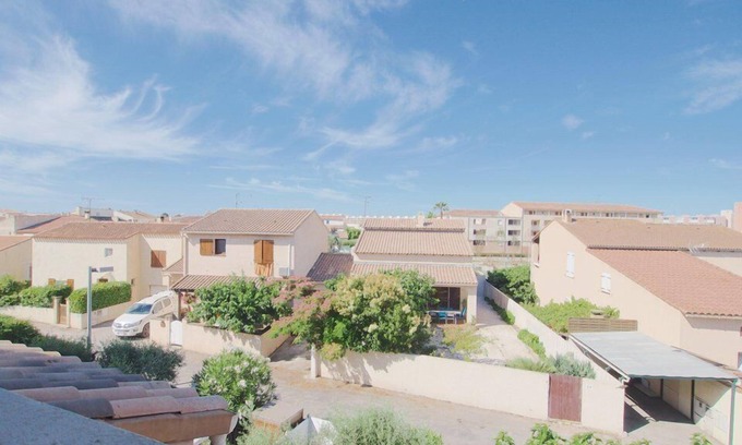 Le Grau-Du-Roi Apartment | 5 min walk to the beach, quiet location, sleeps 4, fully equipped with storeroom, parking and.