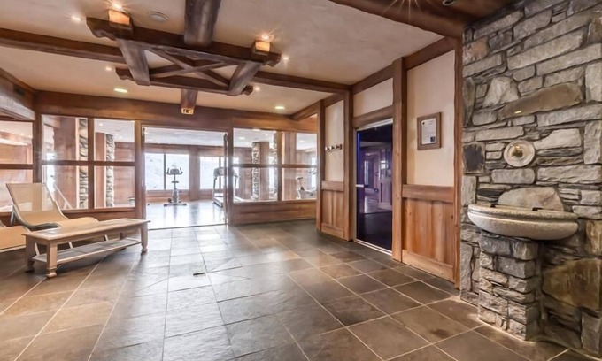 Les Belleville Apartment | 50m from ski slopes, 1st floor, view ski slopes, fitness, swimming pool, sauna, hammam, balcony, tv