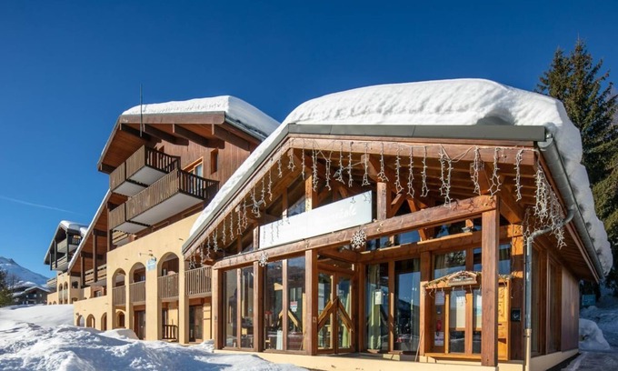 Doucy-Combelouviere Apartment | 50m from resort center, balcony, parking, tv, ski locker, 32m², Valmorel