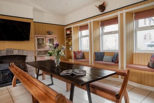 Kingussie House | 50TheHighstreet by The House of Danu